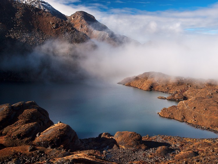 LANGTANG GOSAIKUNDA & HELAMBU TREK